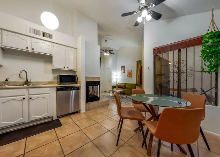St. Mary Gem, Cozy, 1 Bedroom 1 Ba, Patio, Garage