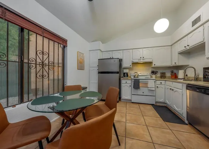 St. Mary Gem, Cozy, 1 Bedroom 1 Ba, Patio, Garage