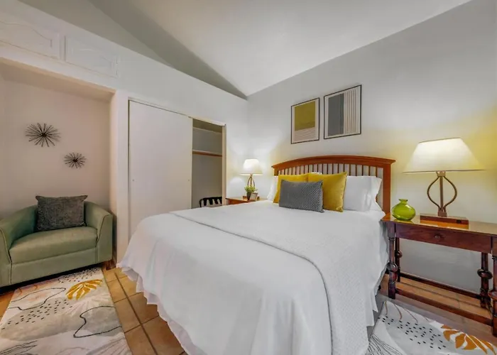 St. Mary Gem, Cozy, 1 Bedroom 1 Ba, Patio, Garage Сasa de vacaciones *