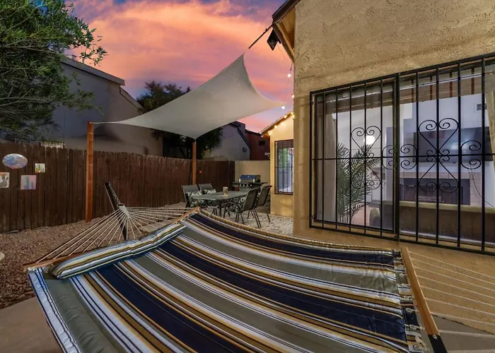 St. Mary Gem, Cozy, 1 Bedroom 1 Ba, Patio, Garage Сasa de vacaciones Tucson