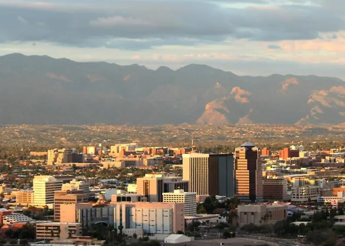 St. Mary Gem, Cozy, 1 Bedroom 1 Ba, Patio, Garage * Tucson